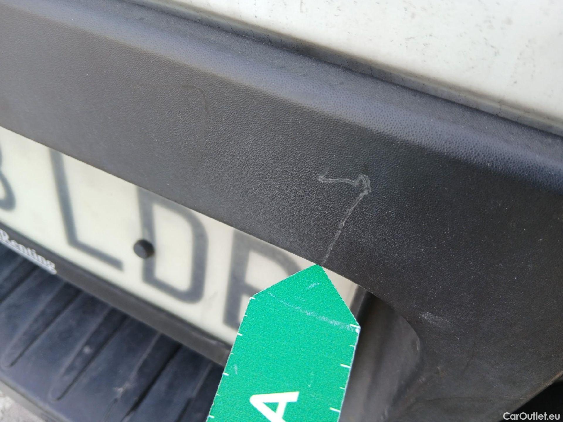  Ford  Transit FORD  / 2013 / 4P / furgón 350 96kW L3H2 Van Trend FWD #31