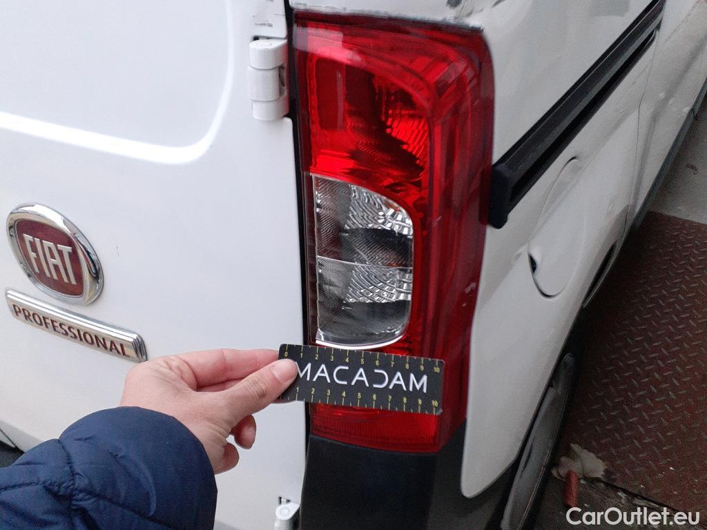  Fiat  Fiorino FIAT  / 2016 / 3P / furgón derivado de turismo Cargo Base 1.4 Natural Power 51kW (70CV) #10