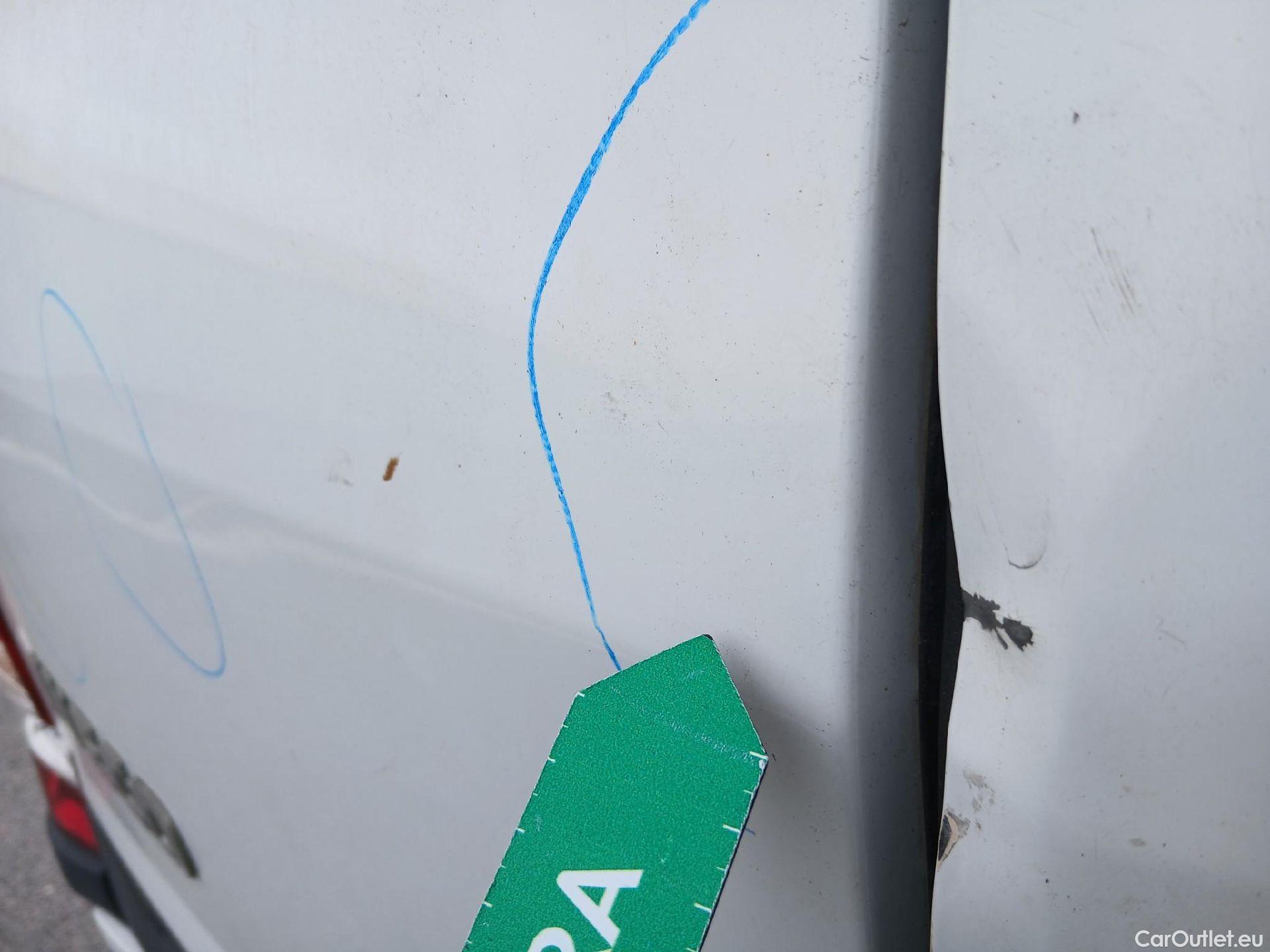  Iveco  Daily IVECO  / 2019 / 4P / combi 35S 14H V 4100/H2 16H M3 #26