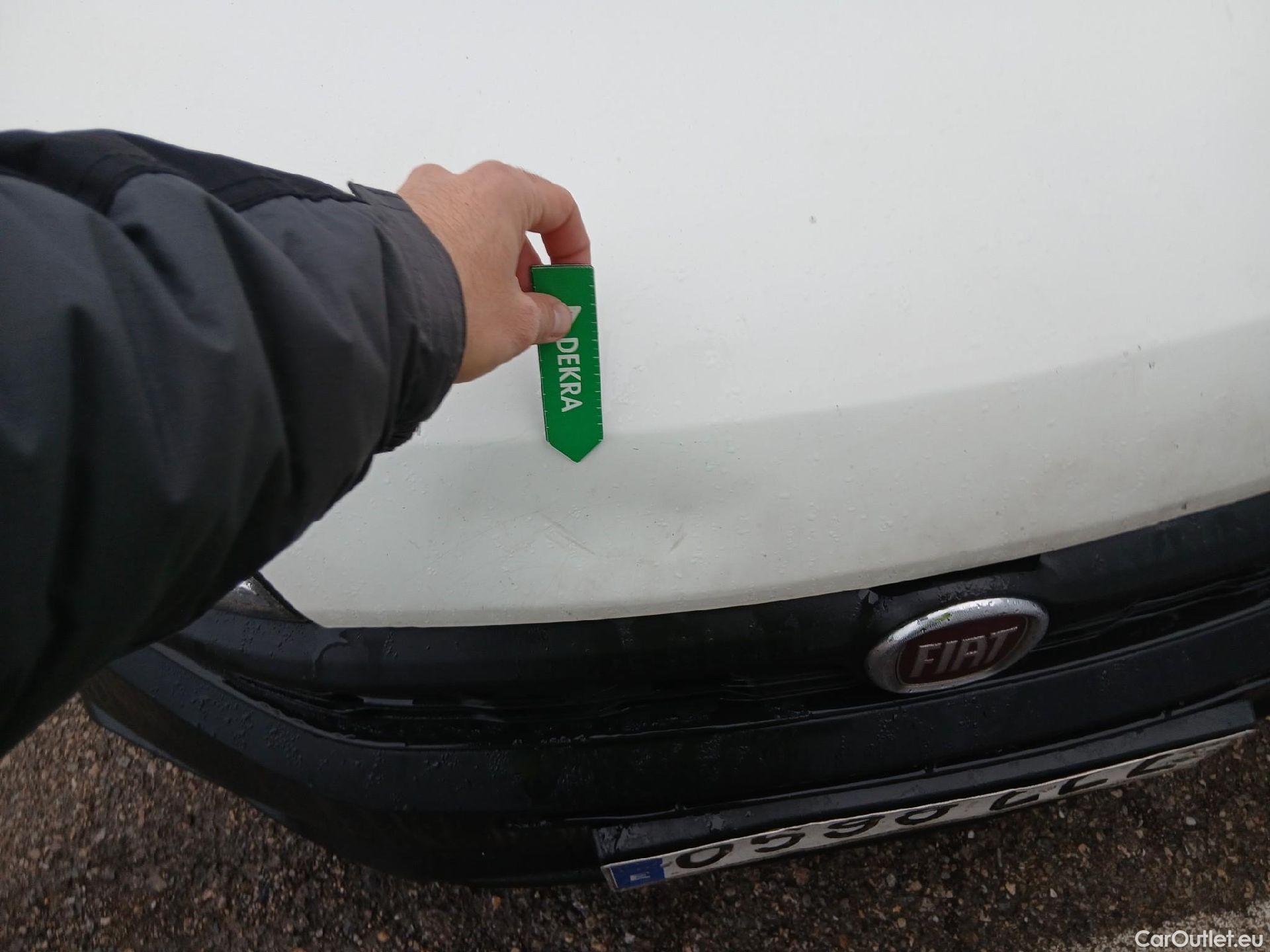  Fiat  Doblo FIAT Doblò Cargo/2015/4P/furgón derivado de turismo Cargo SX 1.3 Mjet 70 kW (95 CV) #1