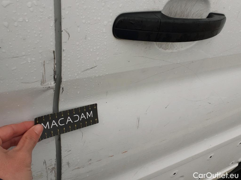  Ford  Transit FORD  / 2013 / 4P / furgón 350 96kW L3H2 Van Trend FWD MHEV #36