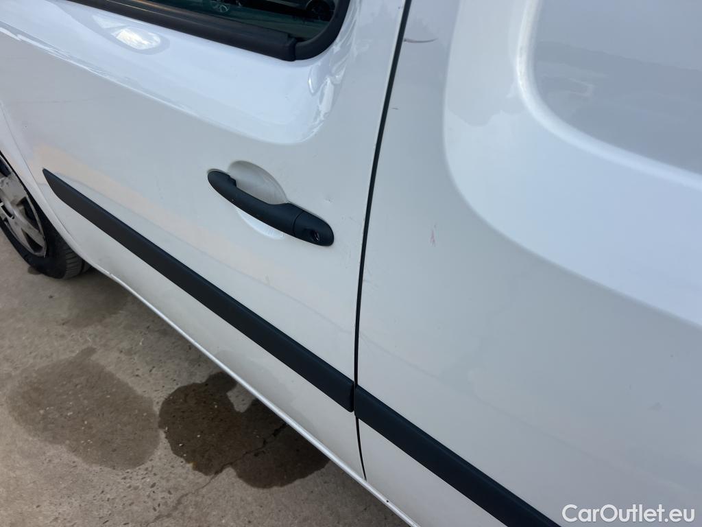  Nissan  NV200 NISSAN NV250 / 2019 / 4P / furgón 2pl 1.5dCi 85 kW (115 CV) L1H1 ÓPTIMA #15