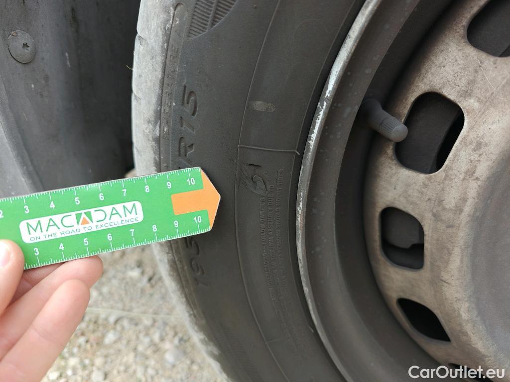  Opel  Combo OPEL  / 2018 / 3P / furgón derivado de turismo 1.5 TD 75kW (100CV) Express L H1 650kg (AC2) #39