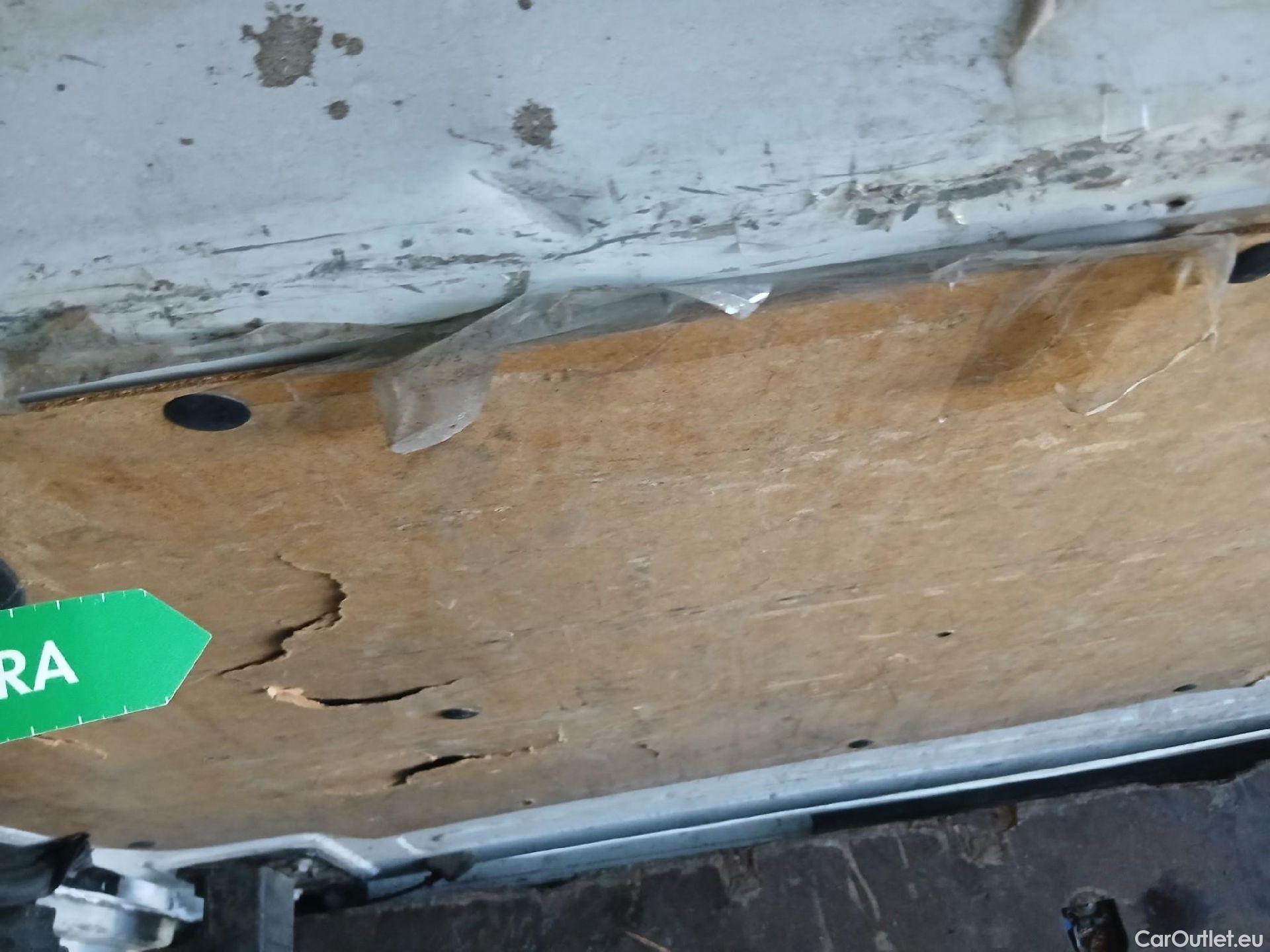  Nissan  NV400 NISSAN  / 2011 / 4P / furgón L2H2 3,5T 2.3dCi 99kW FWD Optima #23