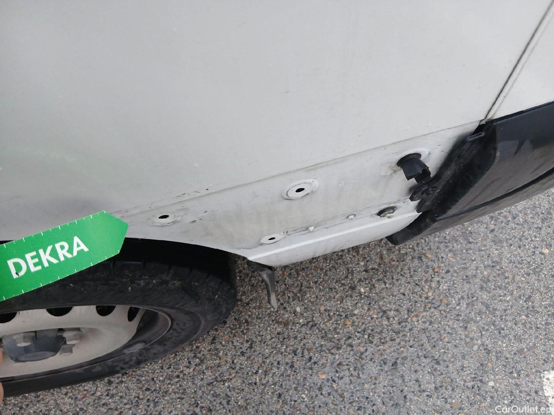  Nissan  NV400 NISSAN  / 2011 / 4P / furgón L2H2 3,5T 2.3dCi 99kW FWD Optima #46