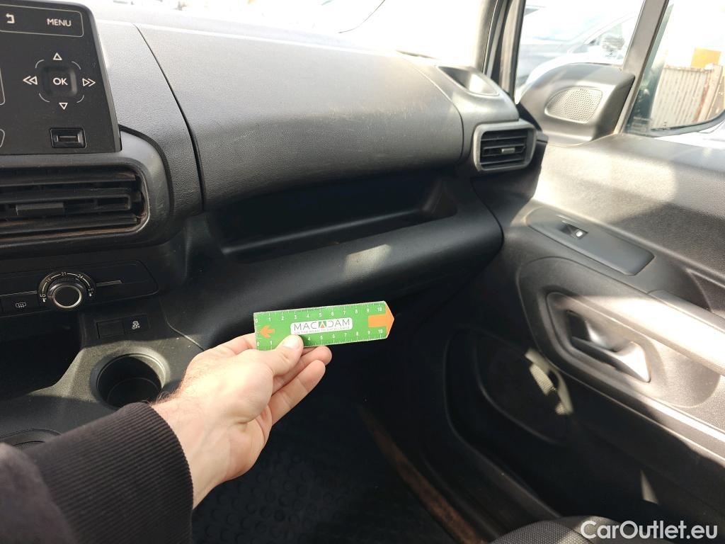  Opel  Combo OPEL  Life / 2018 / 5P / combi 1.5 TD 75kW (100CV) S/S Edition L (IND) #38