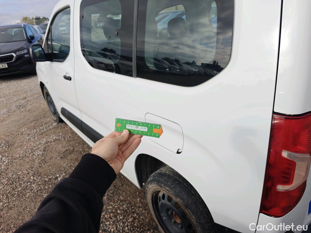  Opel  Combo OPEL  Life / 2018 / 5P / combi 1.5 TD 75kW (100CV) S/S Edition L (IND) #3