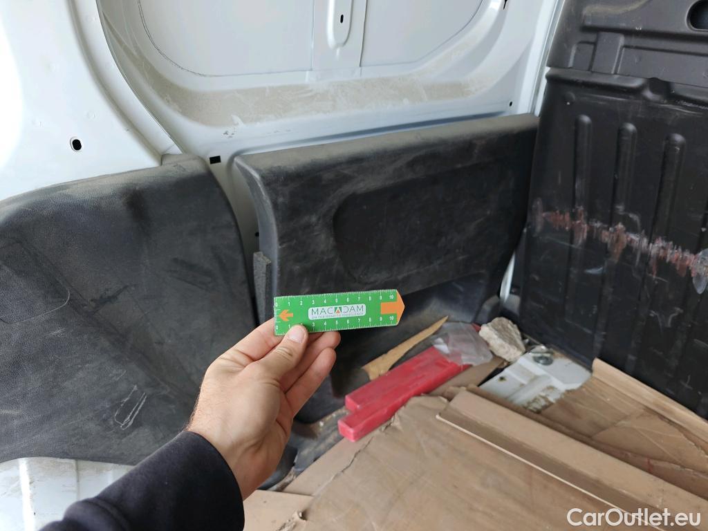  Opel  Combo OPEL  / 2018 / 3P / furgón derivado de turismo 1.5 TD 75kW (100CV) Express L H1 650kg (AC2) #43