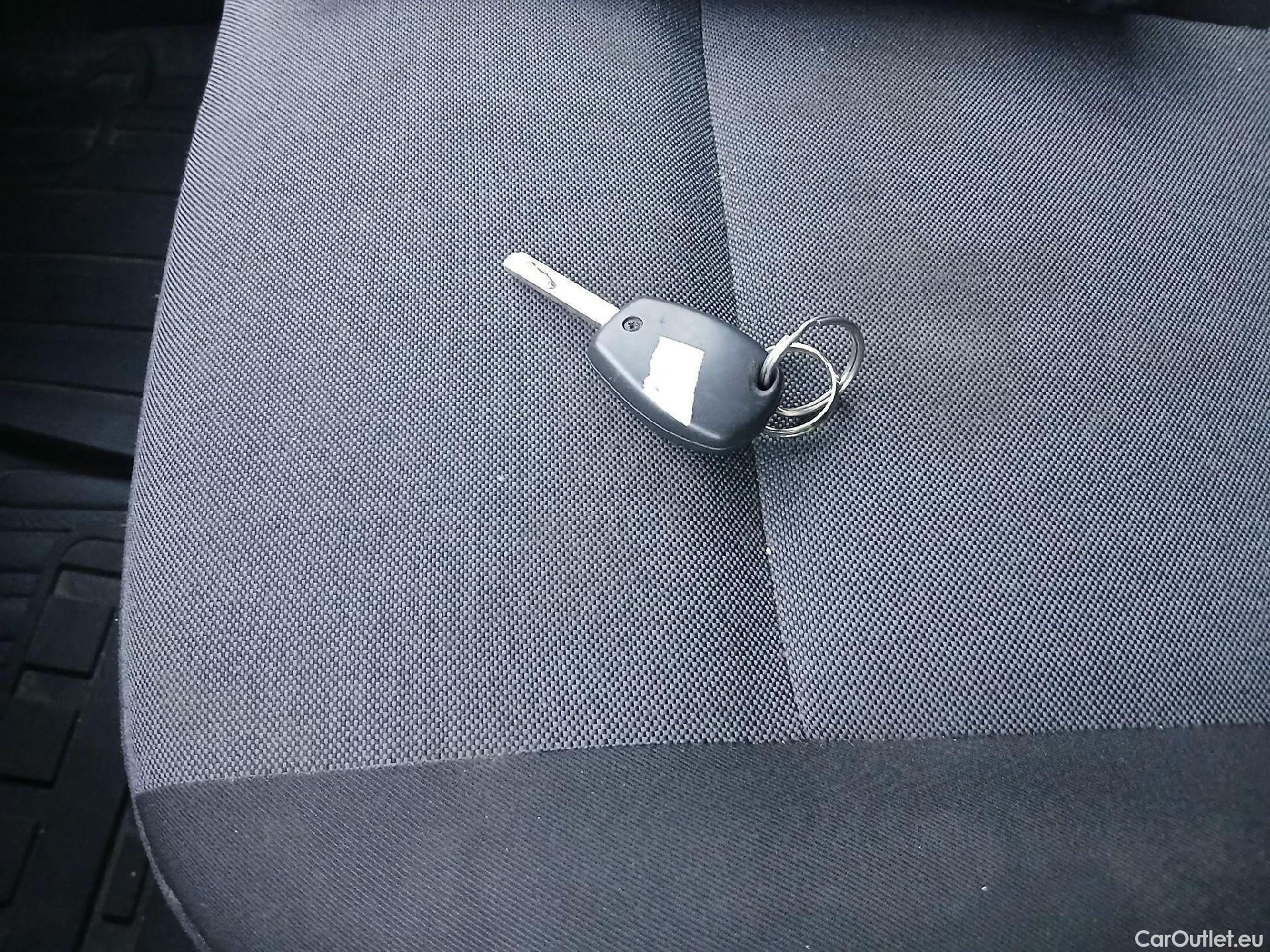  Nissan  NV400 NISSAN  / 2011 / 4P / furgón L2H2 3,5T 2.3dCi 99kW FWD Optima #3