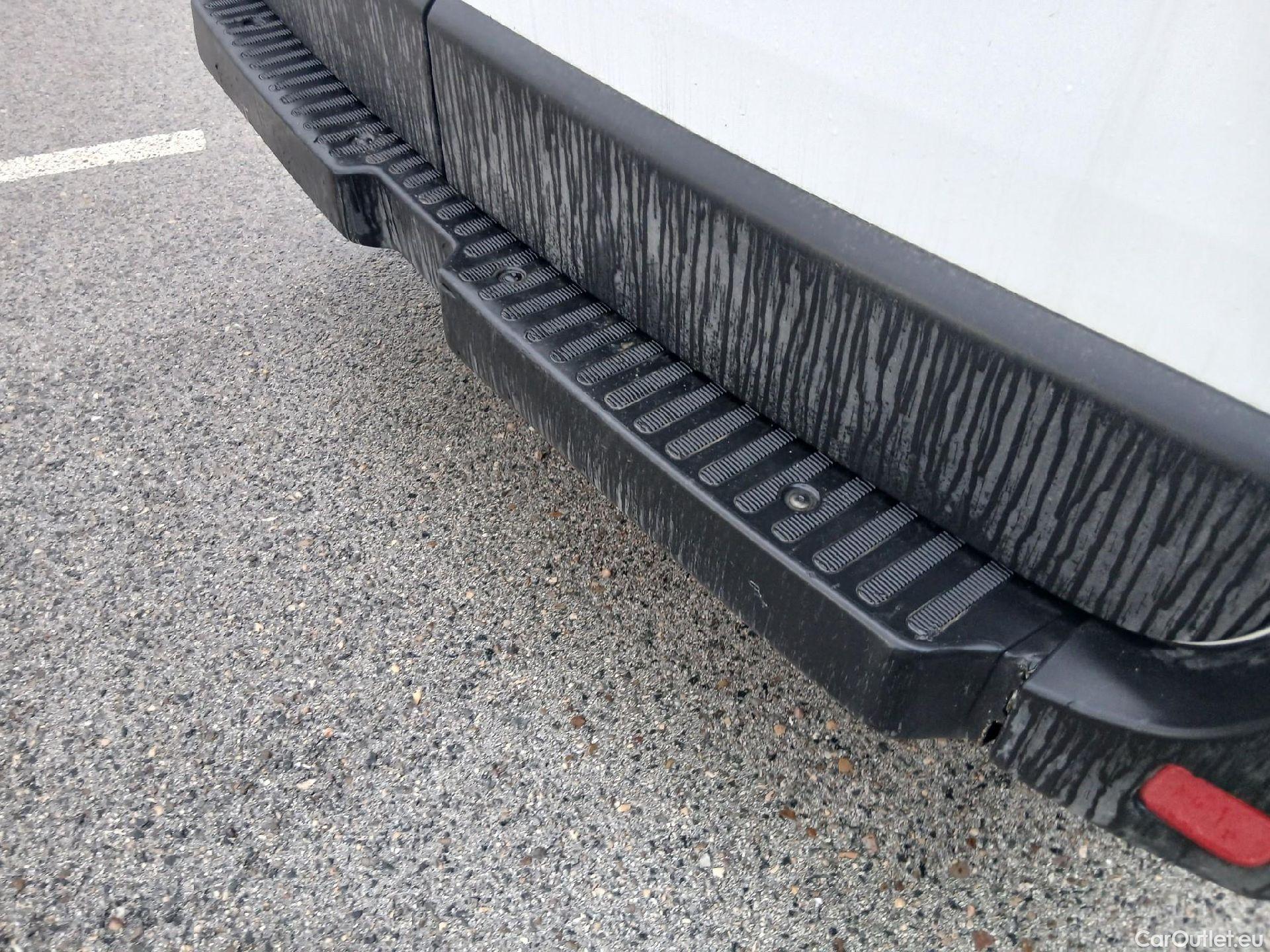  Nissan  NV400 NISSAN  / 2011 / 4P / furgón L2H2 3,5T 2.3dCi 99kW FWD Optima #55