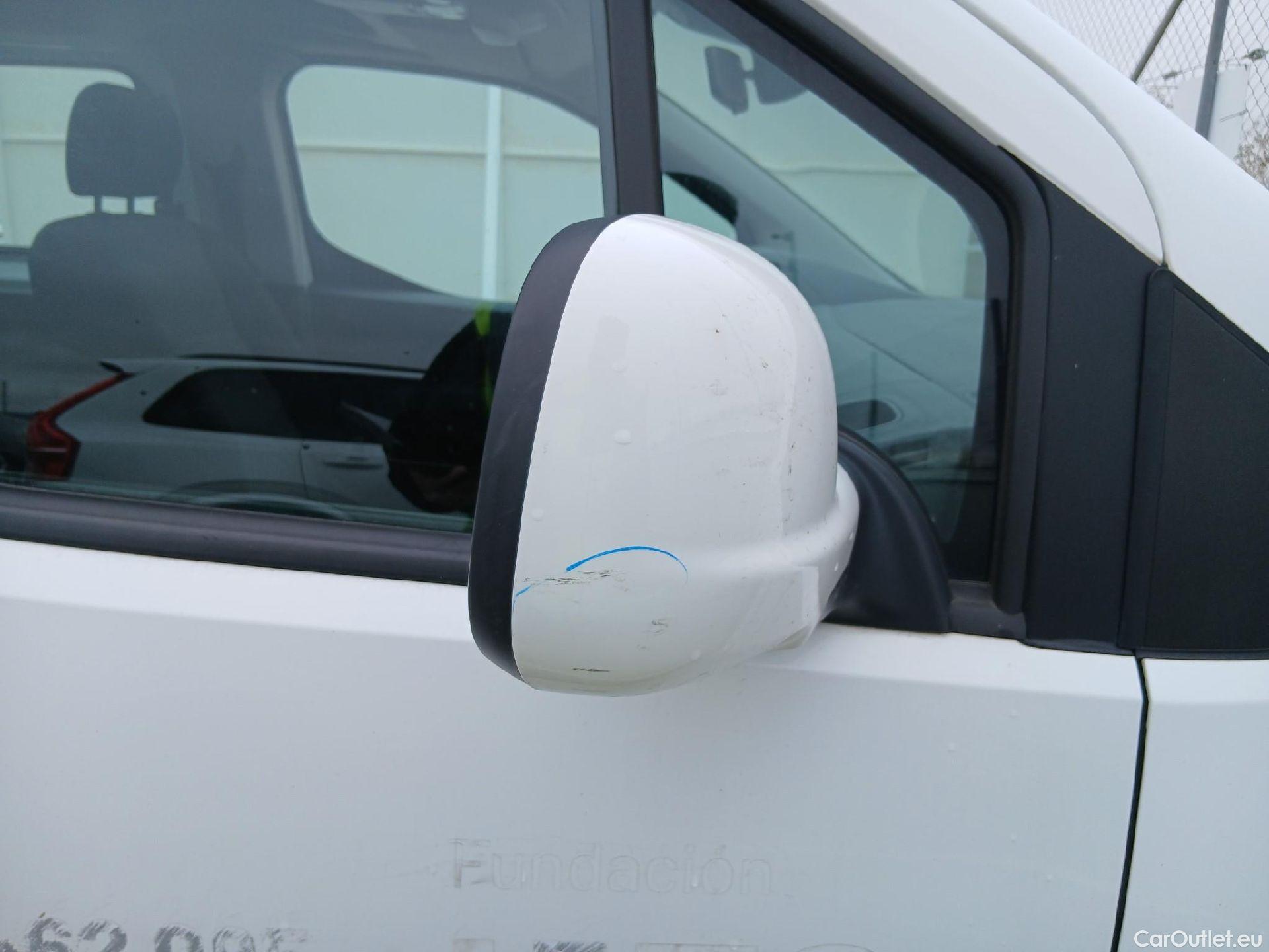  Peugeot  RIFTER PEUGEOT  / 2018 / 4P / combi Active Standard BlueHDi 73kW (IND) (AC2) #38