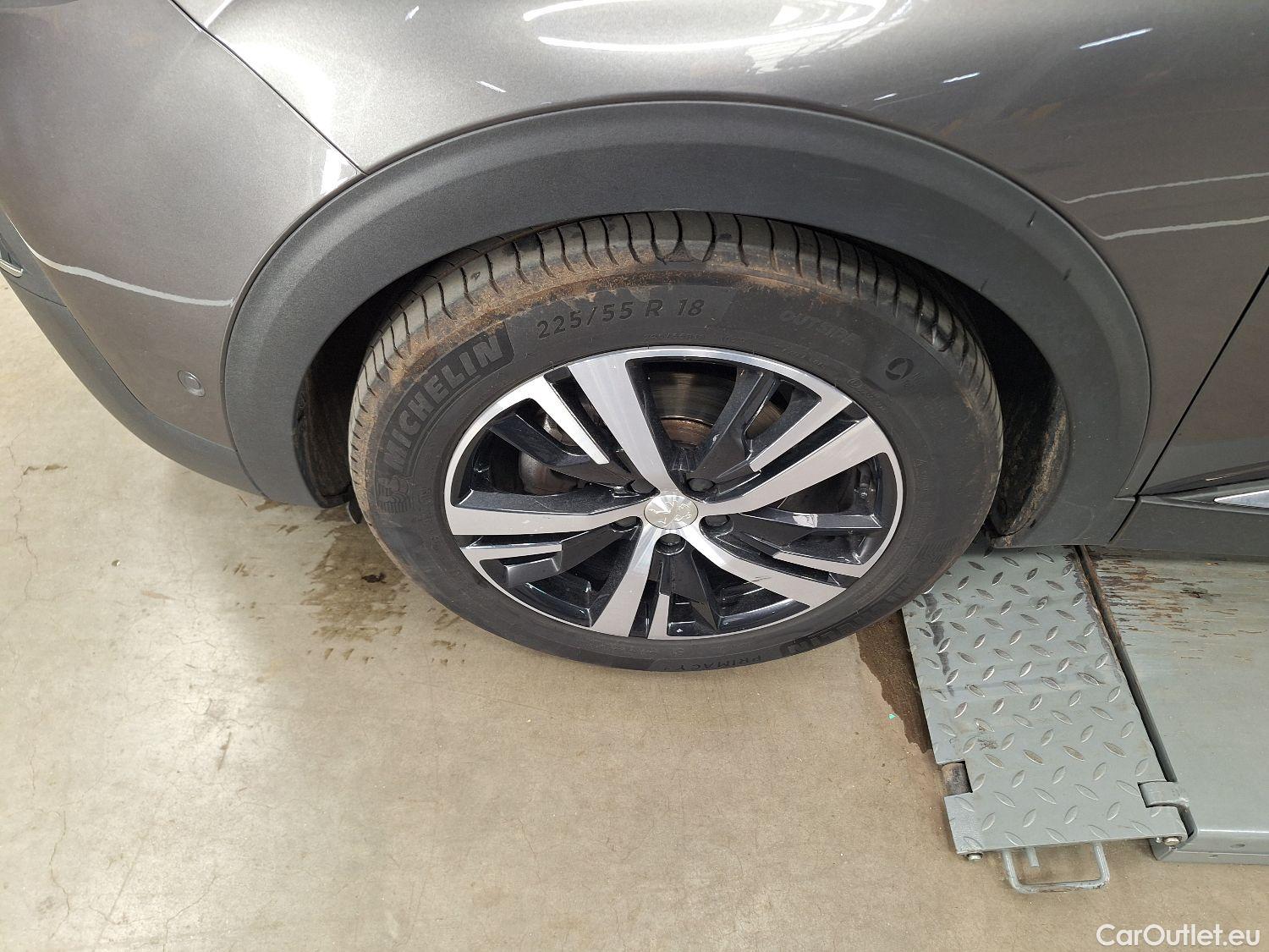  Peugeot  5008 Peugeot,  '16, Peugeot  1.5 BlueHDi 96kW S&S EAT8 GT Line 5d #35