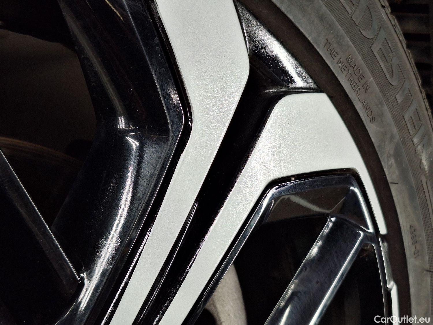  Citroen  C5 Citroën,  X '21 PHEV, Citroën  X Hybrid 225 e-EAT8 Shine Pack 5d #2