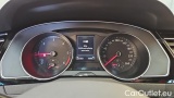  Volkswagen  Passat 2.0 TDI SCR DSG Elegance Variant #5