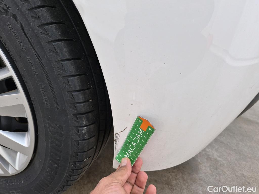  Peugeot  208  Premium 1.5 HDi 100CV BVM6 E6d #20