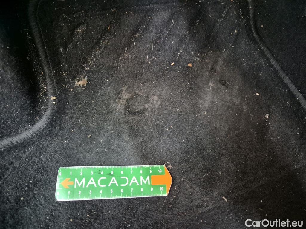  Peugeot  208  Premium 1.5 HDi 100CV BVM6 E6d #16