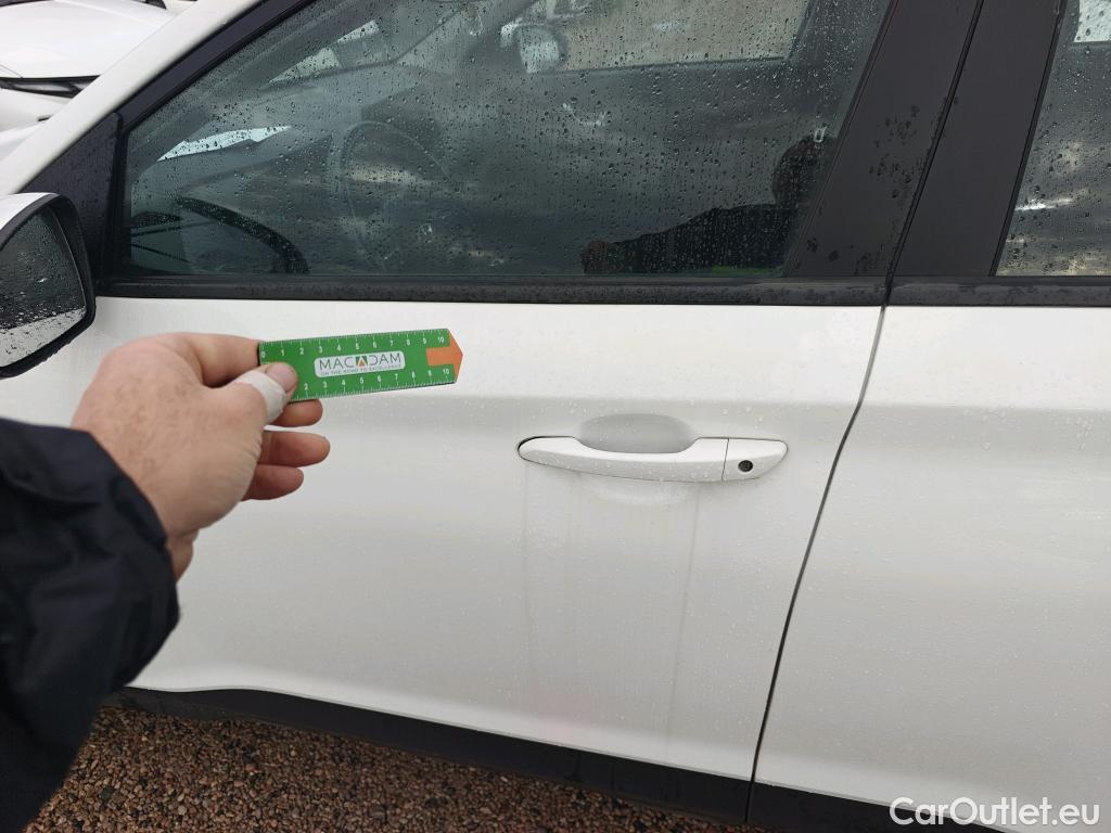  Hyundai  Konna HYUNDAI Kona / 2020 / 5P / todoterreno 1.6 GDI HEV Maxx DCT #3