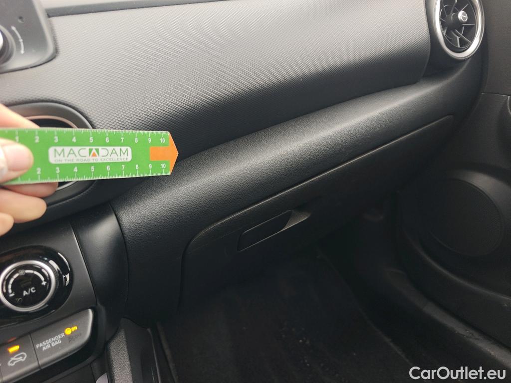  Hyundai  Konna HYUNDAI Kona / 2020 / 5P / todoterreno 1.6 GDI HEV Maxx DCT #10