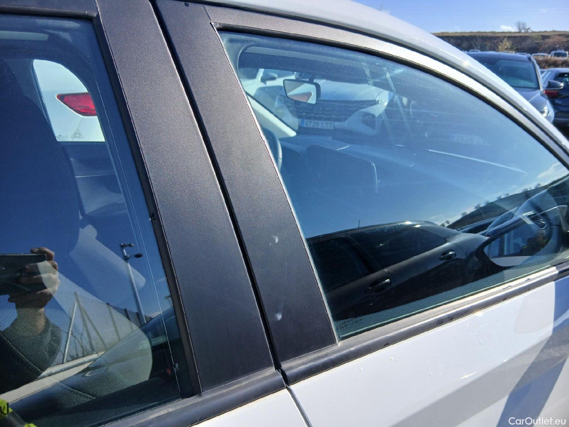  Hyundai  i20 HYUNDAI  / 2020 / 5P / berlina con portón 1.0 TGDI 74kW (100CV) Klass #21