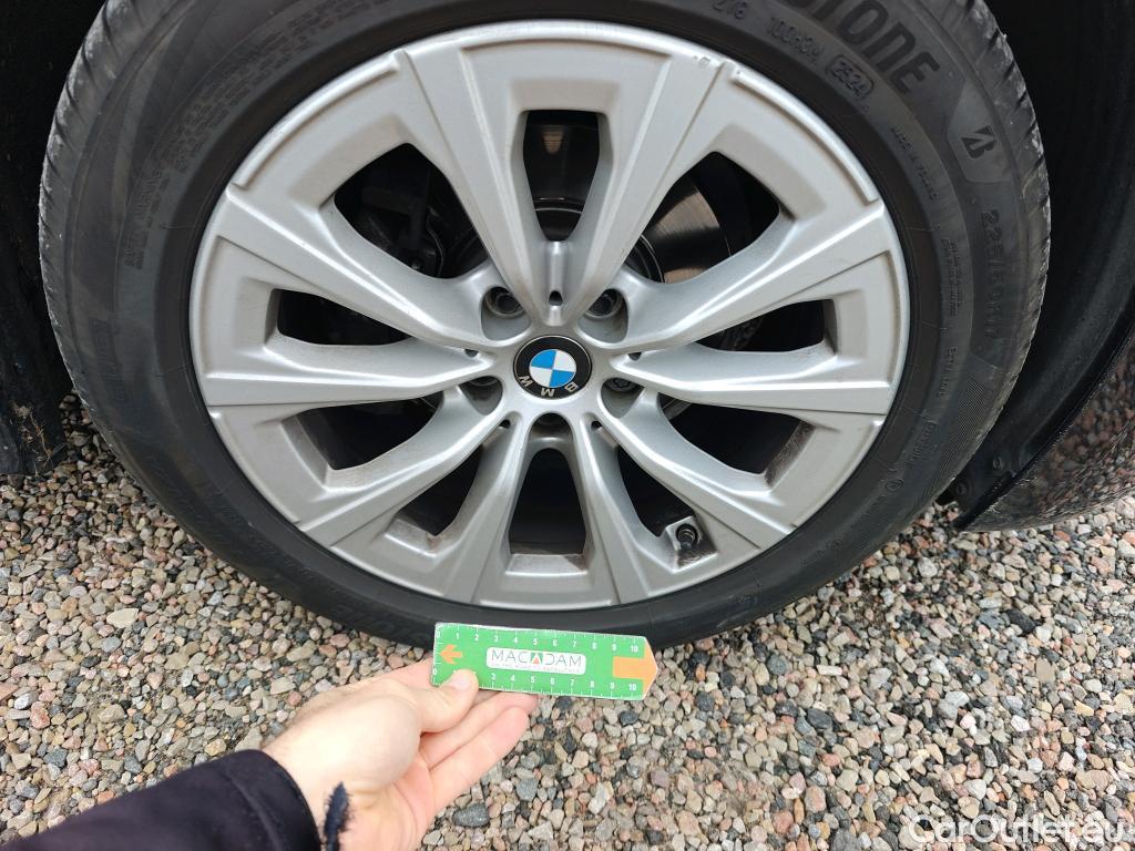  Bmw  Serie 3 BMW  / 2019 / 5P / familiar 318d Auto.Touring #33