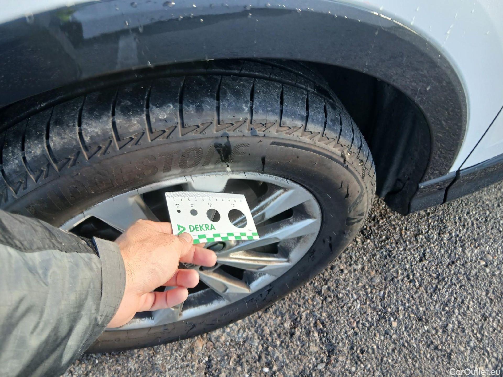  Audi  Q3 AUDI  Sportback / 2019 / 5P / todoterreno Advanced 35 TDI 110kW (150CV) S tronic (ACC) #5