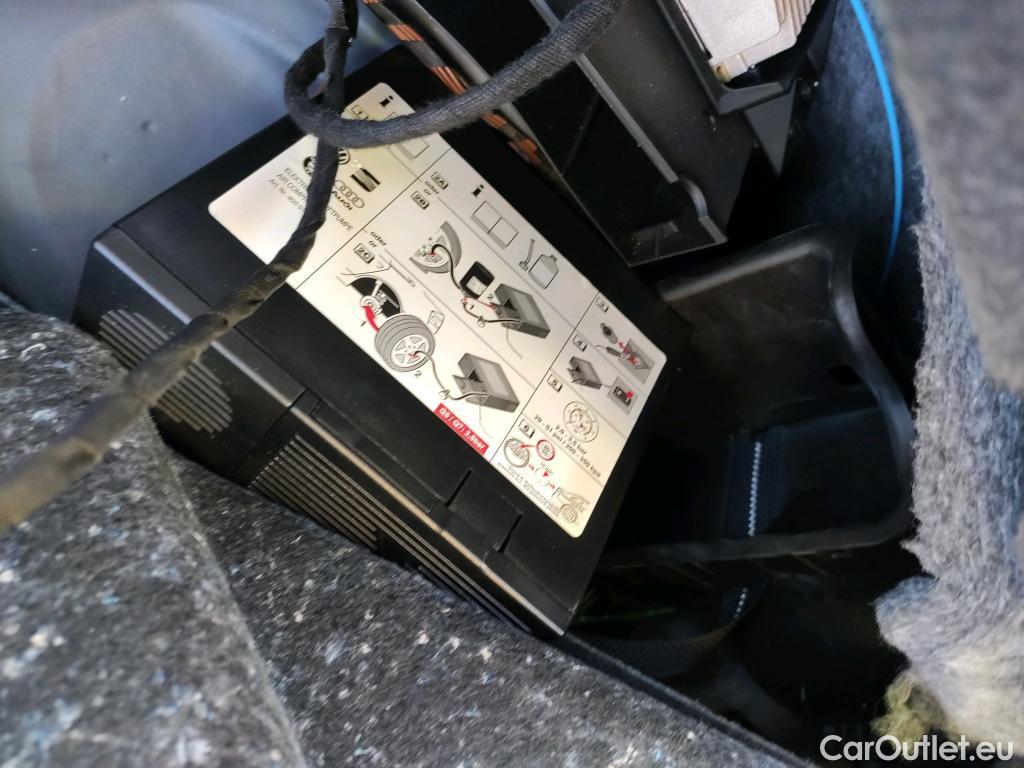  Land Rover  Discovery AUDI Q5 / 2020 / 5P / todoterreno Advanced 50 TFSI e quattro-ultra #3