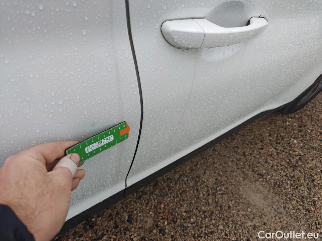  Hyundai  Konna HYUNDAI Kona / 2020 / 5P / todoterreno 1.6 GDI HEV Maxx DCT #25