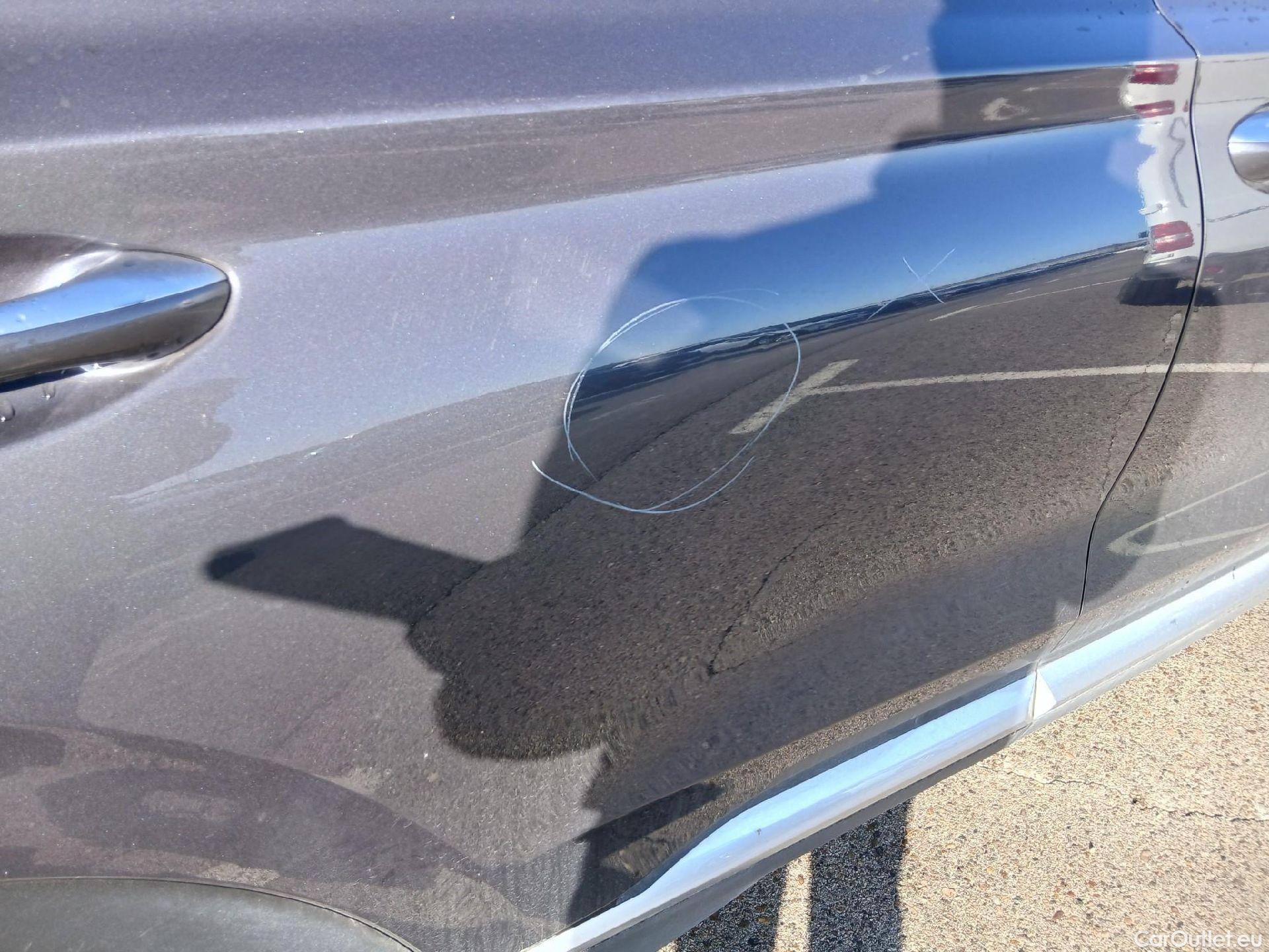  Hyundai  Santa Fe HYUNDAI  / 2021 / 5P / todoterreno 1.6 TGDi PHEV Tecno Auto 4x4 #17