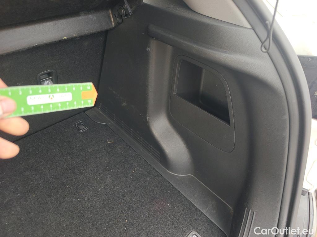  Hyundai  Konna HYUNDAI Kona / 2020 / 5P / todoterreno 1.6 GDI HEV Maxx DCT #12