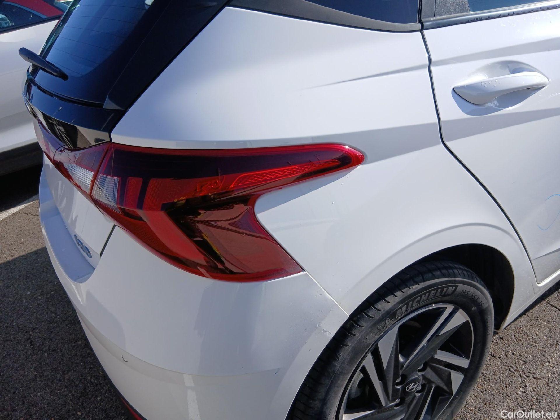  Hyundai  i20 HYUNDAI  / 2020 / 5P / berlina con portón 1.0 TGDI 74kW (100CV) Klass #16