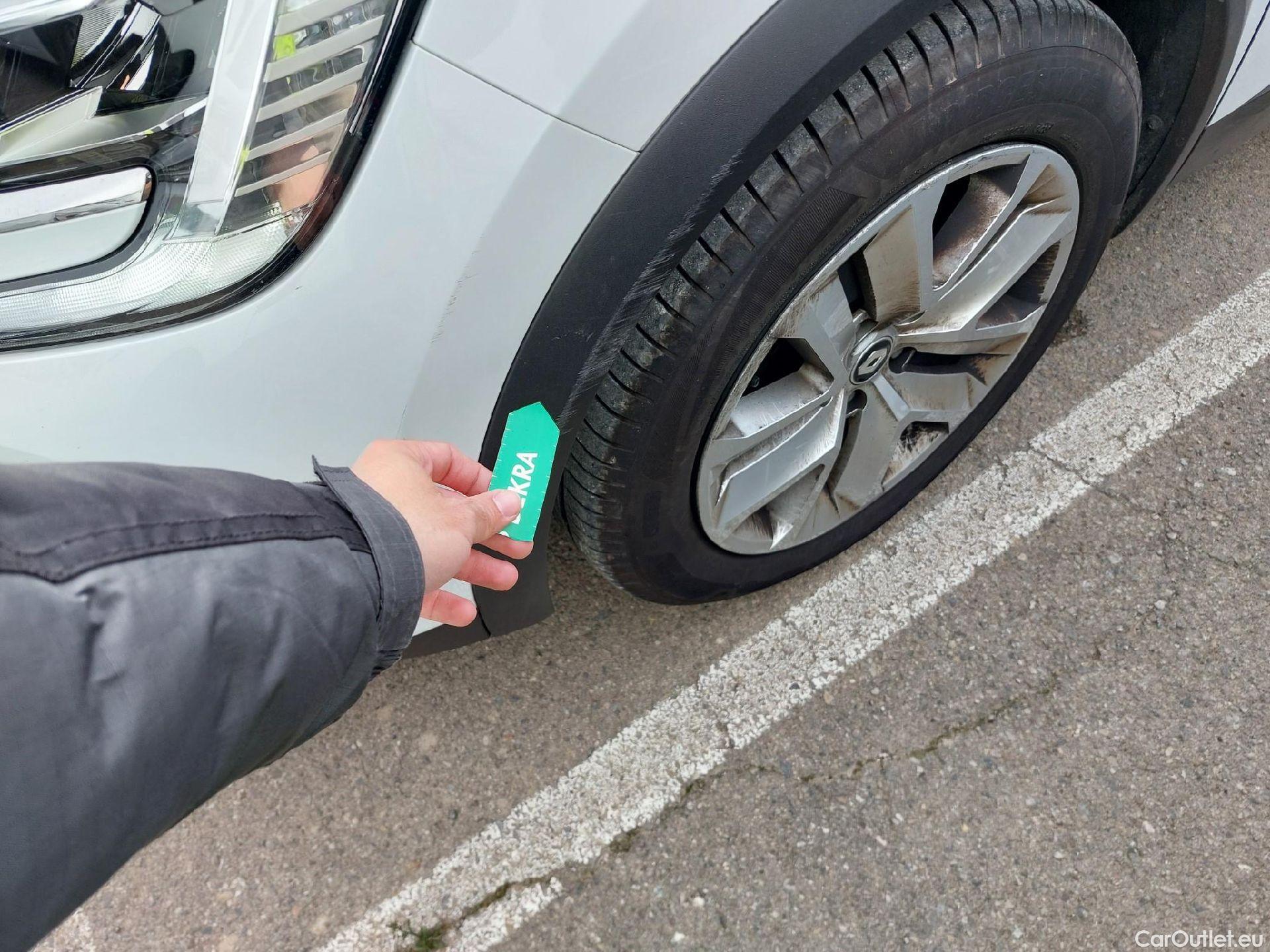  Renault  Captur RENAULT  / 2019 / 5P / todoterreno Intens TCe 90 (AC) #5