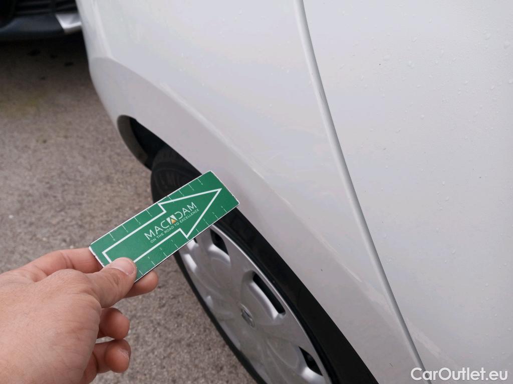  Nissan  Micra NISSAN  / 2017 / 5P / berlina con portón IG-T 68 kW (92 CV) E6D-F Acenta Sprint #1