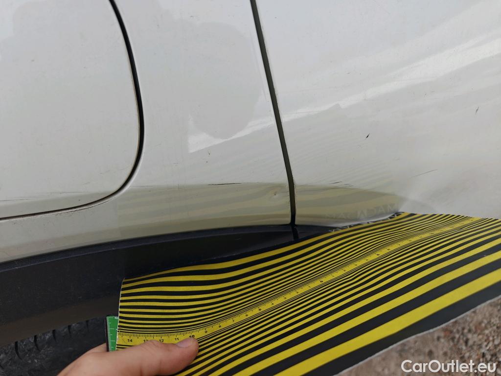  Nissan  Juke NISSAN  / 2019 / 5P / crossover DIG-T 84 kW (114 CV) DCT 7 V N-Connecta (AC) #27