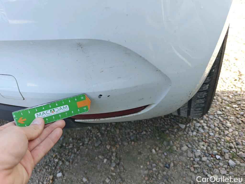  Renault  Clio RENAULT  / 2019 / 5P / berlina con portón Business TCe 74 kW (100CV) GLP #9