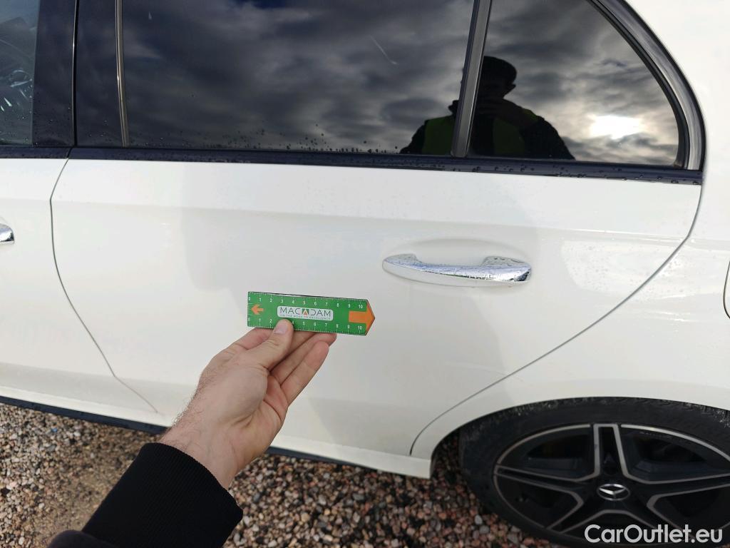  Mercedes  A-Klasse MERCEDES-BENZ Clase A / 2018 / 5P / berlina con portón A 180 d #18