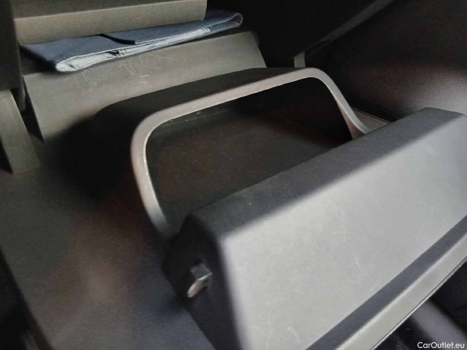  Opel  Corsa OPEL  / 2019 / 5P / berlina con portón 1.2T XHL 74kW (100CV) Edition #1