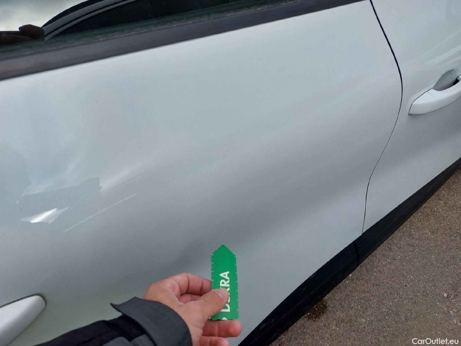  Renault  Captur RENAULT  / 2019 / 5P / todoterreno Intens TCe 90 (AC) #13