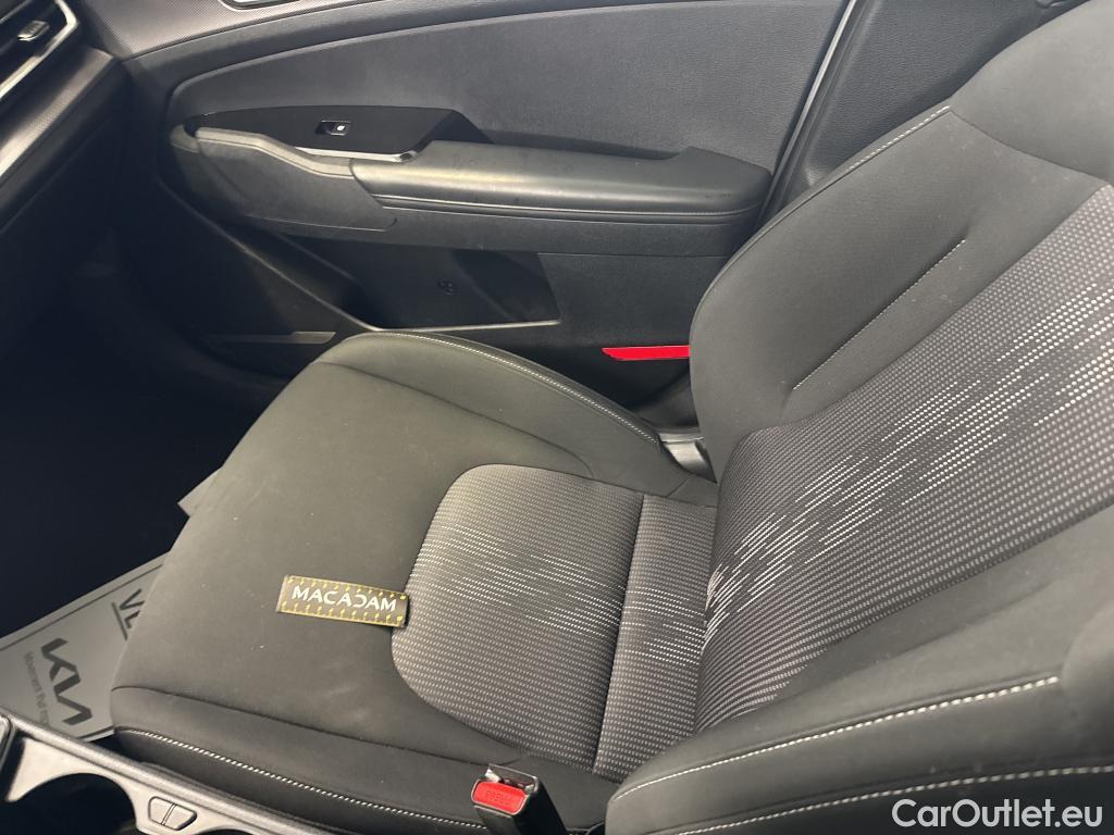  KIA  Sportage KIA  / 2021 / 5P / SUV 1.6 T-GDI 265 PHEV AUTO 4WD ACTIVE BUSIN #32