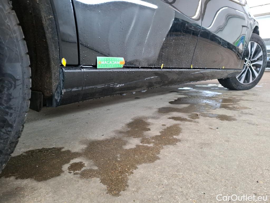  Mercedes  A-Klasse MERCEDES-BENZ Classe A Compact  2018 5P  Berline A 250 e Business Line 8GDCT #24