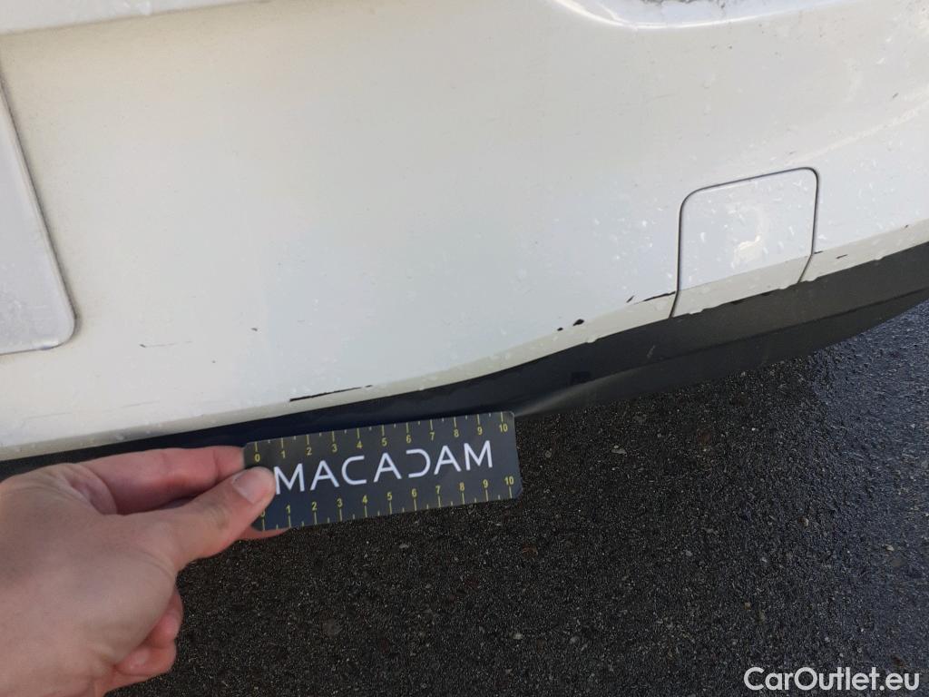  Volkswagen  Golf  VOLKSWAGEN / 2020 / 5P / berlina con portón 2.0 TDI 85kW (115CV) #16