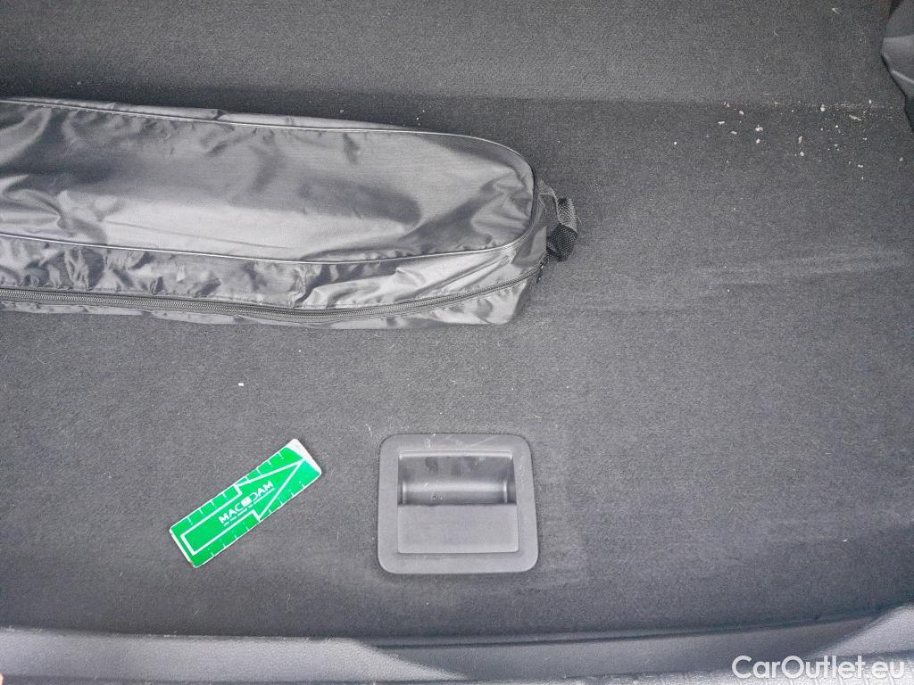  Volkswagen  T-CROSS VOLKSWAGEN  / 2018 / 5P / todoterreno Advance 1.0 TSI 70kW (95CV) (AC2) #4