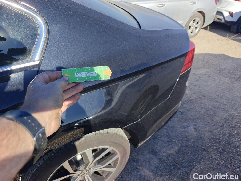  Volkswagen  Passat VOLKSWAGEN  / 2019 / 4P / sedán Executive 2.0 TDI 110kW (150CV) DSG #11