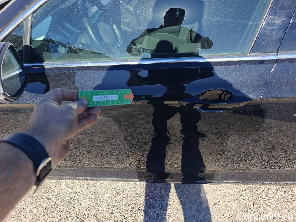  Volkswagen  Passat VOLKSWAGEN  / 2019 / 4P / sedán Executive 2.0 TDI 110kW (150CV) DSG #3