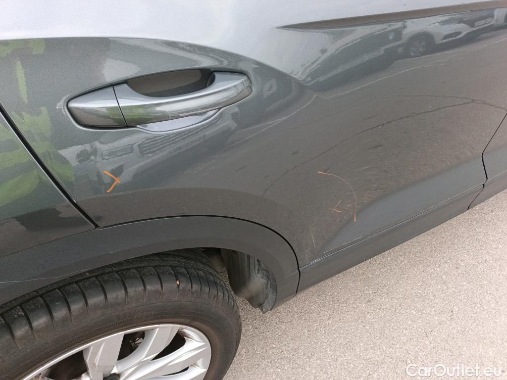  Volkswagen  T-ROC VOLKSWAGEN  / 2017 / 5P / todoterreno Advance 2.0 TDI 110kW (150CV) DSG (AC2) #1