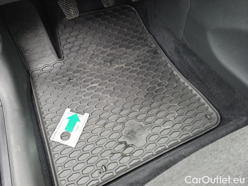  Hyundai  i30  (PD)(01.2017 ->)  kom.1.5T-GDI Smart 5d #12