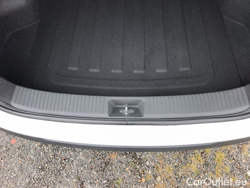  Hyundai  i30  (PD)(01.2017  ->)  kom.1.0TGDI 120 Smart #6