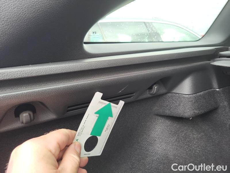  Hyundai  i30  (PD)(01.2017 ->)  kom.1.5T-GDI Smart 5d #18