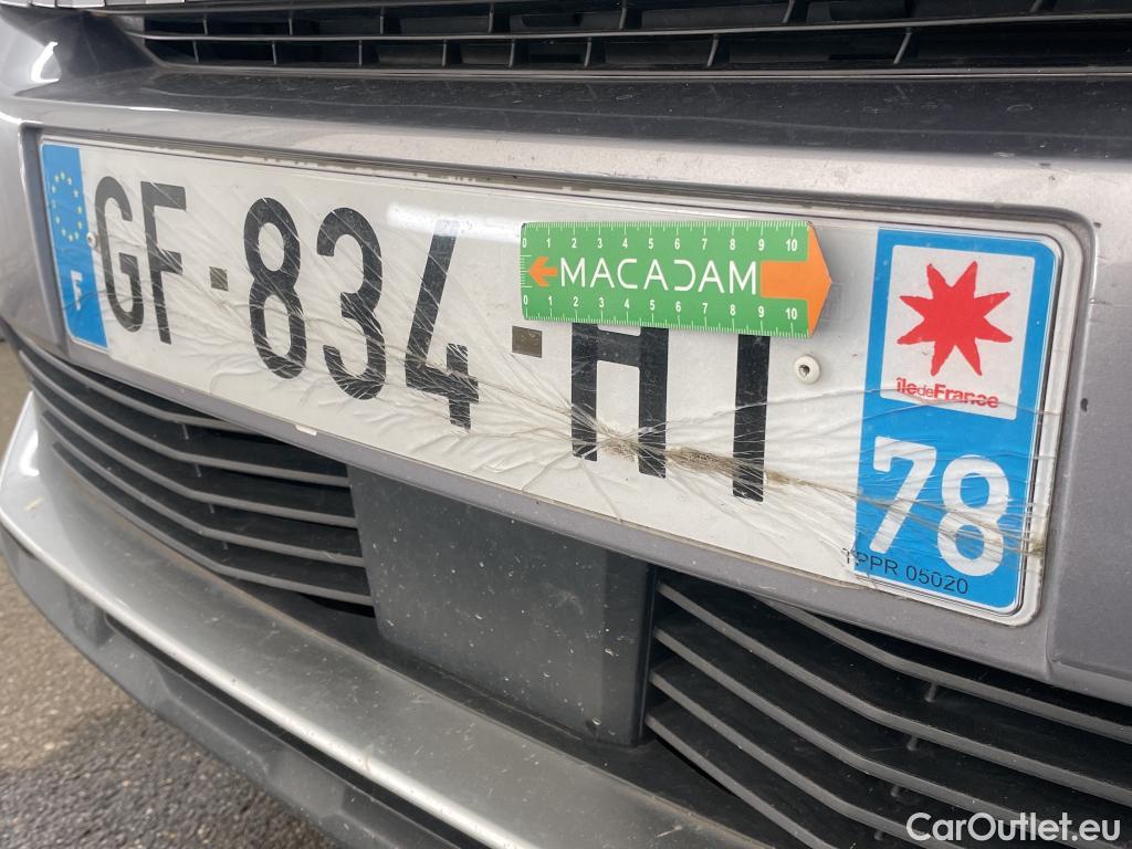  Peugeot  5008 PEUGEOT  / 2020 / 5P / SUV PureTech 130 S&S Active Pack #27