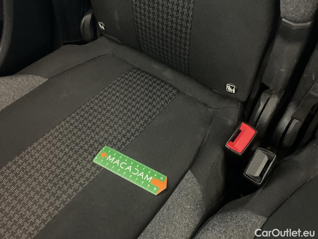  Peugeot  5008 PEUGEOT  / 2020 / 5P / SUV PureTech 130 S&S Active Pack #25