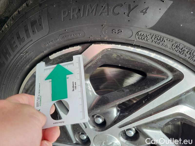  Hyundai  i30  (PD)(01.2017 ->)  kom.1.5T-GDI Smart 5d #23